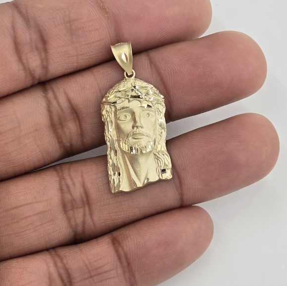 10kt Real Gold Jesus Face Pendant